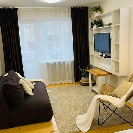 Apartment Privokzalnaya Square Ivano Frankivsk Bagian luar foto
