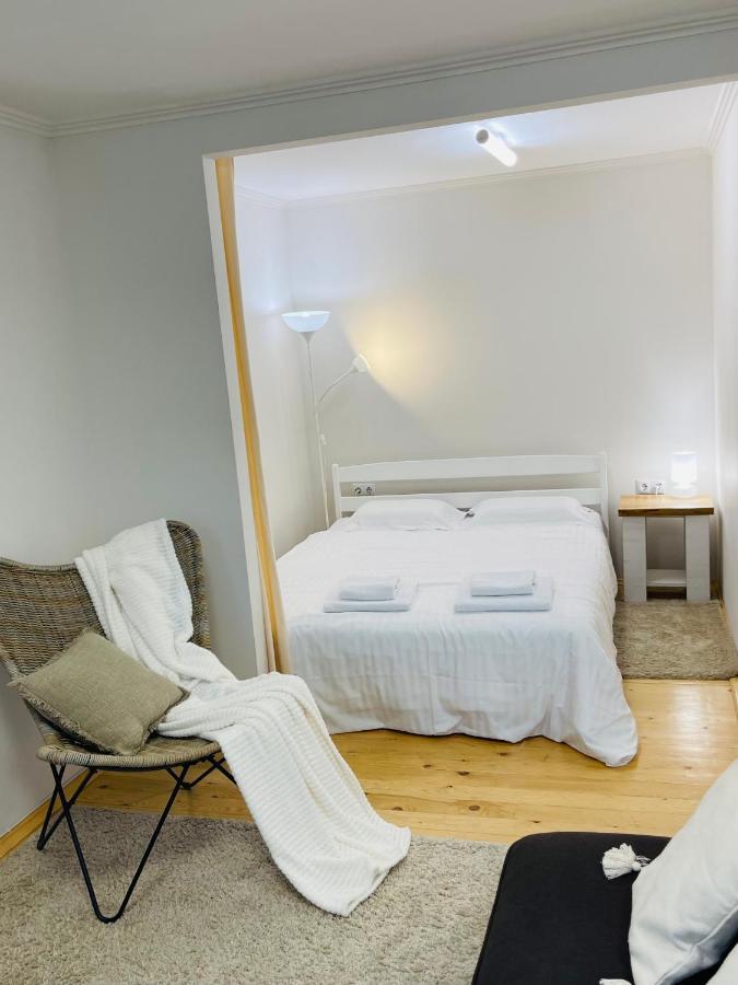 Apartment Privokzalnaya Square Ivano Frankivsk Bagian luar foto