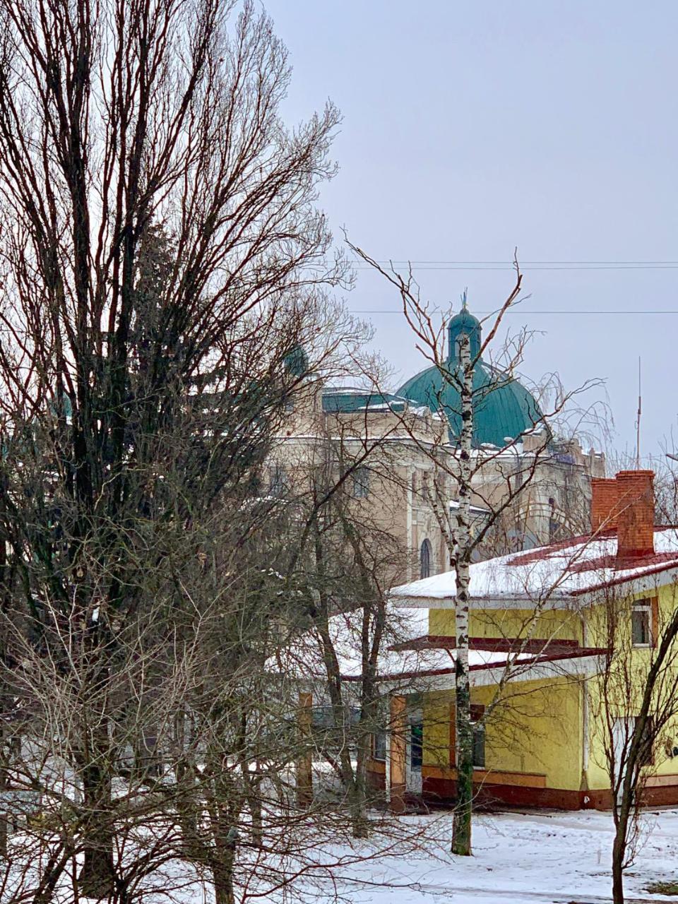 Apartment Privokzalnaya Square Ivano Frankivsk Bagian luar foto
